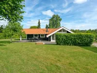"Dea" - 850m from the Sea Hotels in Hejls