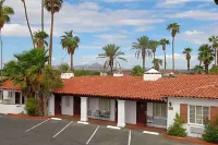 Coronado Motor Hotel, a Travelodge by Wyndham Các khách sạn gần Arizona Historical Society Sanguinetti House Museum & Garden