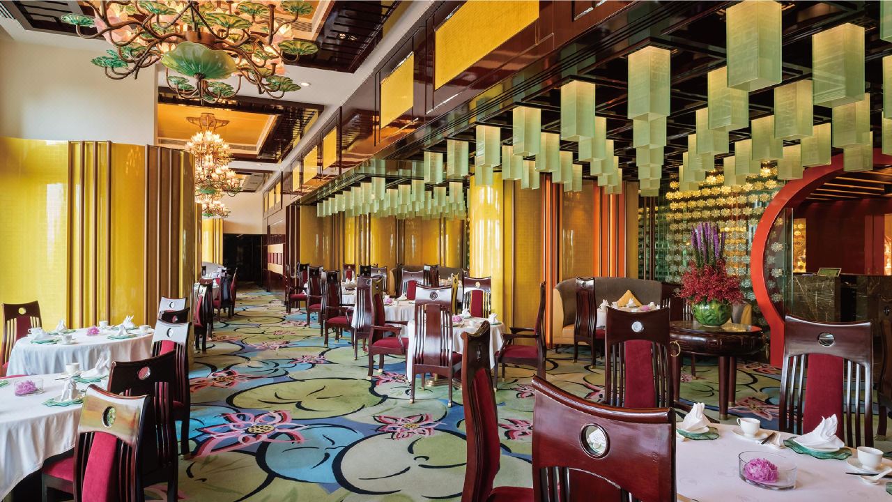 Hong Kong Disneyland Hotel photo
