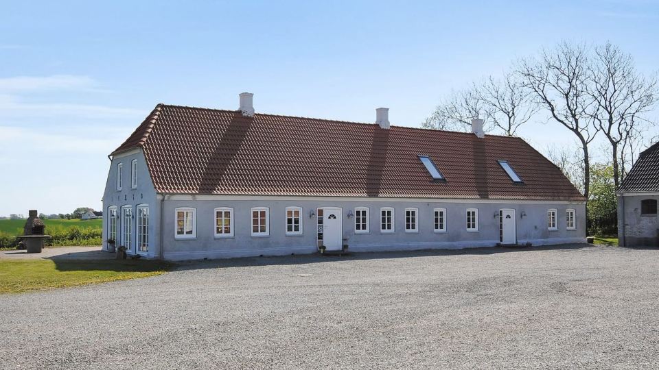 "Alois" - 1km to the Fjord