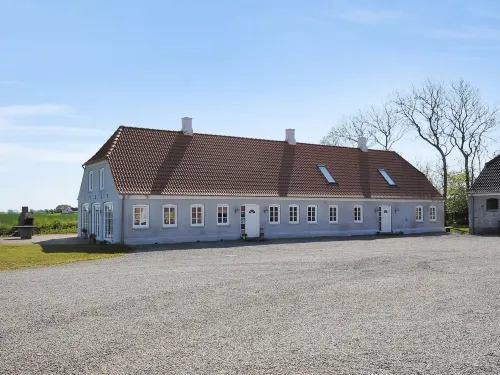 "Alois" - 1km to the Fjord
