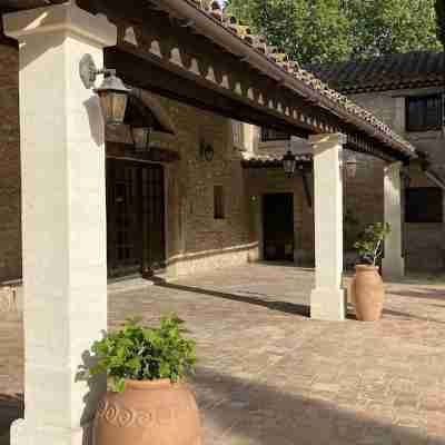 Domaine de la Reynaude Hotel Exterior