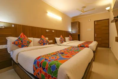 FabHotel Golden Sunrise Inn