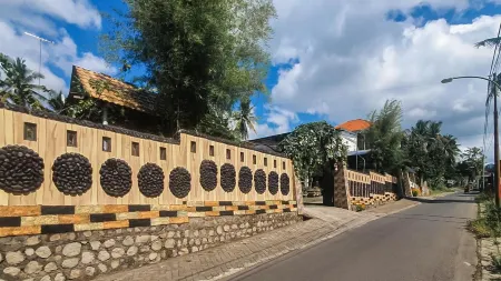 RedDoorz Syariah @ Banyu Asem Banyuwangi