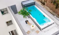 Samcheok Migaloo Pool Villa Pension - Pools