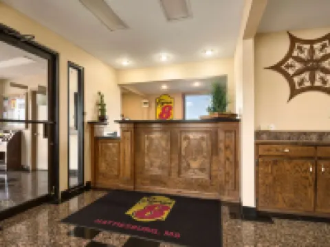 Super 8 by Wyndham Hattiesburg North/University Area Hotel di Forrest County