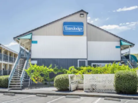 トラベロッジ バイ ウィンダム フェアフィールド / ナパ バレー フェアフィールドのホテル