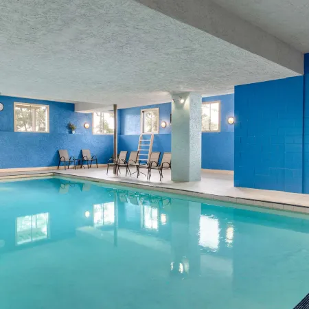 Days Inn by Wyndham Victoria Uptown