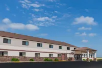 Super 8 by Wyndham Grinnell IA Hotels in Grinnell