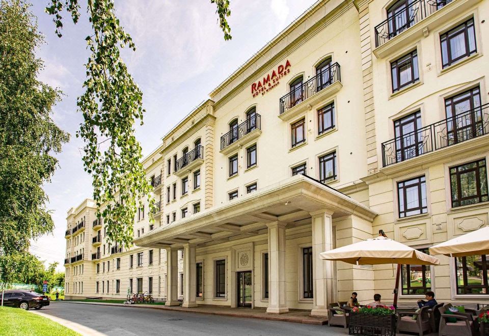 Ramada Hotel & Suites by Wyndham Novosibirsk ZhukovkaOver view