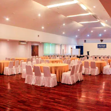 Kyriad Arra Hotel Cepu