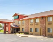 Quality Inn Broken Arrow - Tulsa Отели в г. Брокен-Эрроу