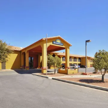 Days Inn by Wyndham Carlsbad