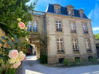 La Villa Beaupeyrat - Apparthôtels de Charme Dans bâtisse de caractère Hotel dekat IUT of Limousin