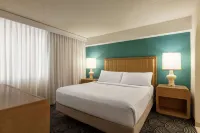 Embassy Suites by Hilton Deerfield Beach Resort & Spa - Wifi