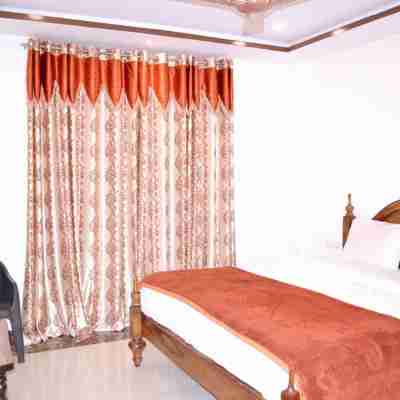 Rudraksh Hotel & Restaurant Rooms