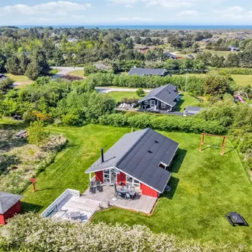 "Menka" - 1.3km from the Sea