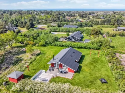 "Menka" - 1.3km from the Sea Hotels near Lergraven