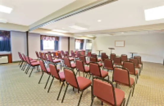 Microtel Inn & Suites by Wyndham Roseville/Detroit Area