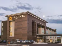 La Quinta Inn & Suites by Wyndham Kingman - Pools
