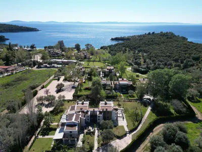 Escape to Paradise: Experience Luxury and Serenity at Villa Elina in Sithonia!