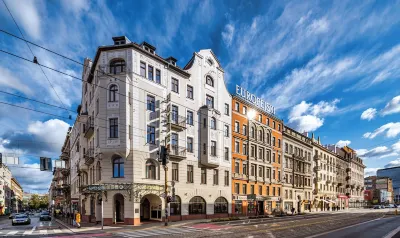 Hotel Europejski Wrocław Centrum Hotels near Tablica upamiętniająca nagrywanie scen filmu ＂Morderca zostawia ślad＂.