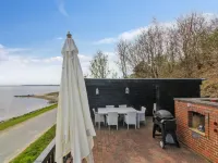 "Sander" - 10m to the Fjord Hotels in Skive