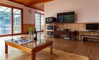 Yangsan Happy House Pension