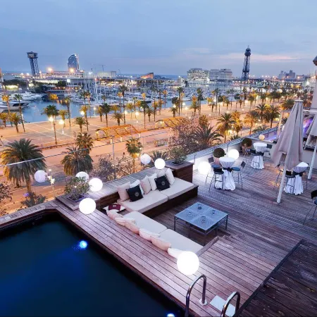 Duquesa de Cardona Hotel 4 Sup by Grup Duquessa Отели рядом с достопримечательностью «Барселонета Бич»