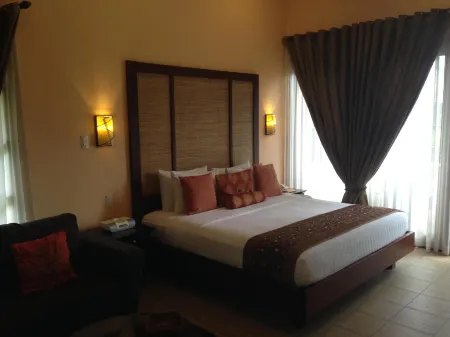 Segara Villas Отели рядом с достопримечательностью «Университет Филиппины Экстеншен Програм ин Олонгапо»