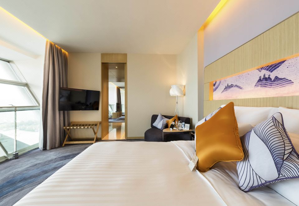 Dongfang Shanfang Holiday Villa HotelOver view