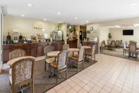 Days Inn by Wyndham West des Moines / Clive