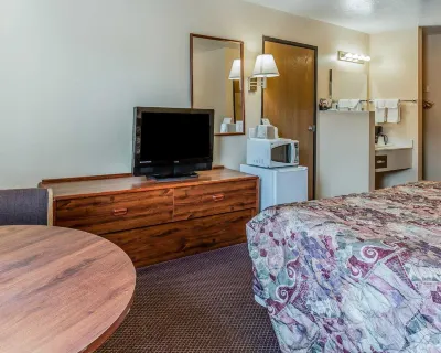 Quality Inn & Suites Salina National Forest Area
