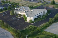 DoubleTree by Hilton Hotel Holland Hotels near Computing and Information Technology