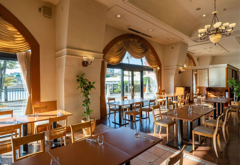 호텔 크라운 팰리스 고쿠라의 객실 리버뷰