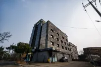 Incheon Hotel Business Отели в г. Унжинь-гүнь