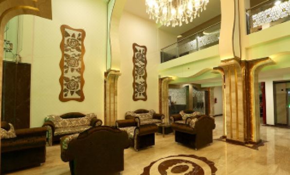 Green Embassy Hotel - Housity