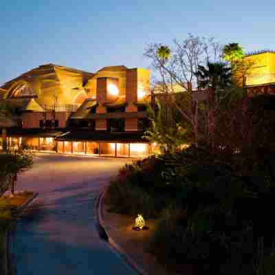 Disney's Animal Kingdom Villas - Kidani Village Hotel Exterior