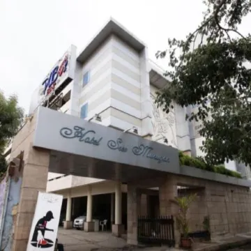 Hotel Sree Murugan Отели рядом с достопримечательностью «Железнодорожный вокзал Коимбатур-Джанкшен»