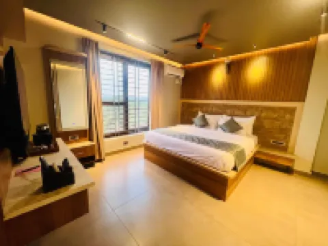 SS Coco Nest A Luxury Service Apartment