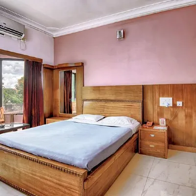 Hotel Vintage Villa Hotels near Budheswari Temple