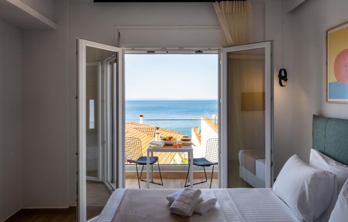 Aiora Suites