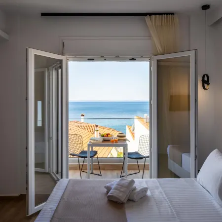 Aiora Suites