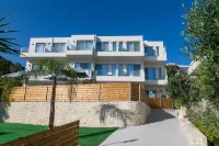 Resol Hotel - 4-Star