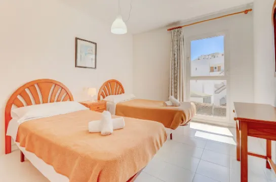 Apartamentos Llevant