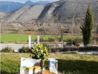 Serene Abruzzo Retreat with Mountain Views