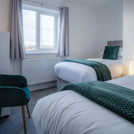 Gower Hideaway - 3 Bed Apartment - Ocean Breeze
