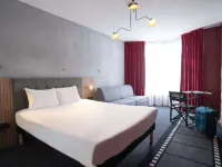 Ibis Styles Lens Centre Gare Hôtels à proximité de : Auchan Supermarché Lens Grande Résidence