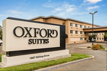 Oxford Suites Redding