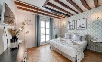 Amazing Historical Parisien Loft Next to Louvre Area   6